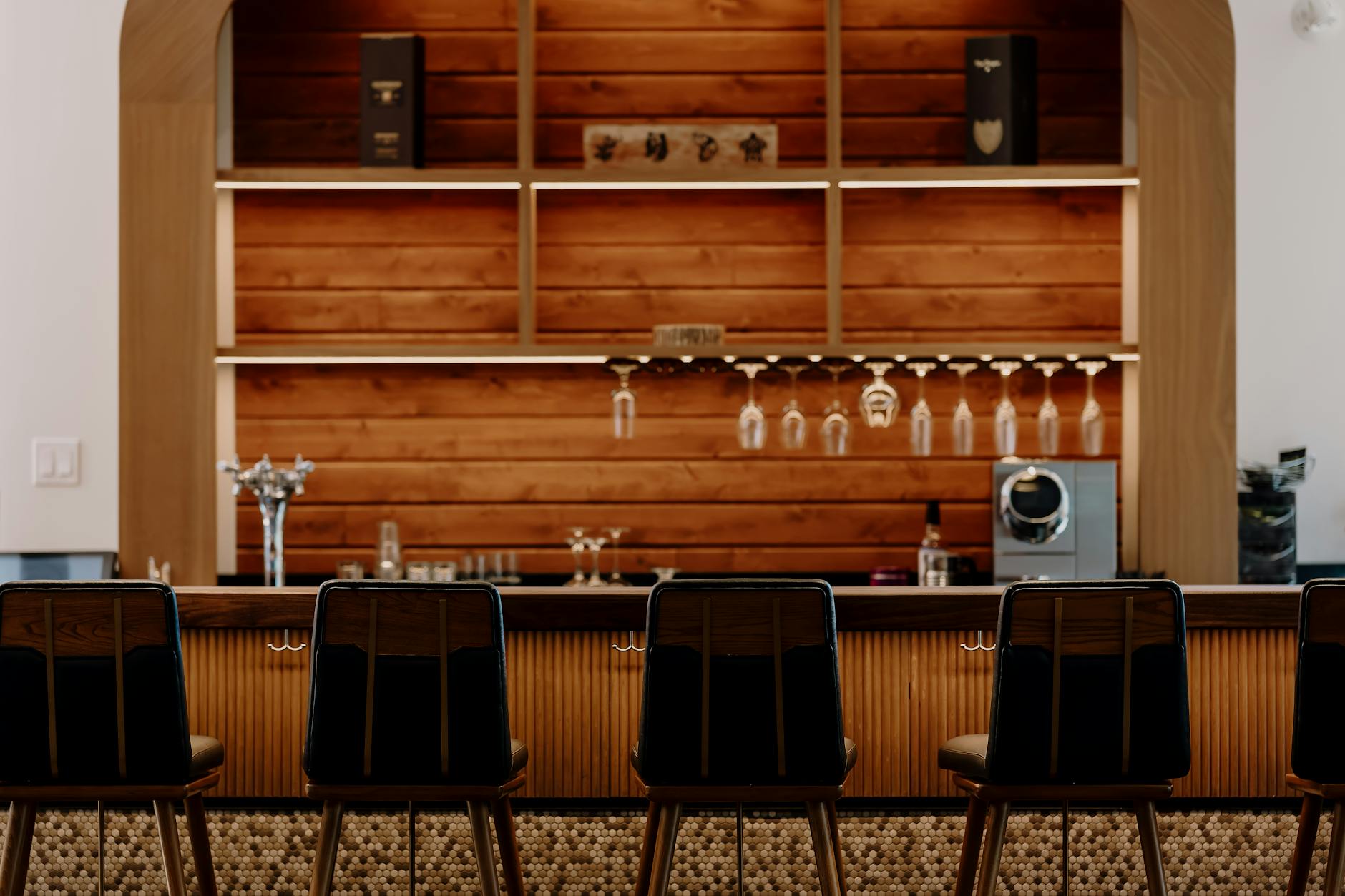 Restaurant-Theke Eiche 4,80m — Bild 3