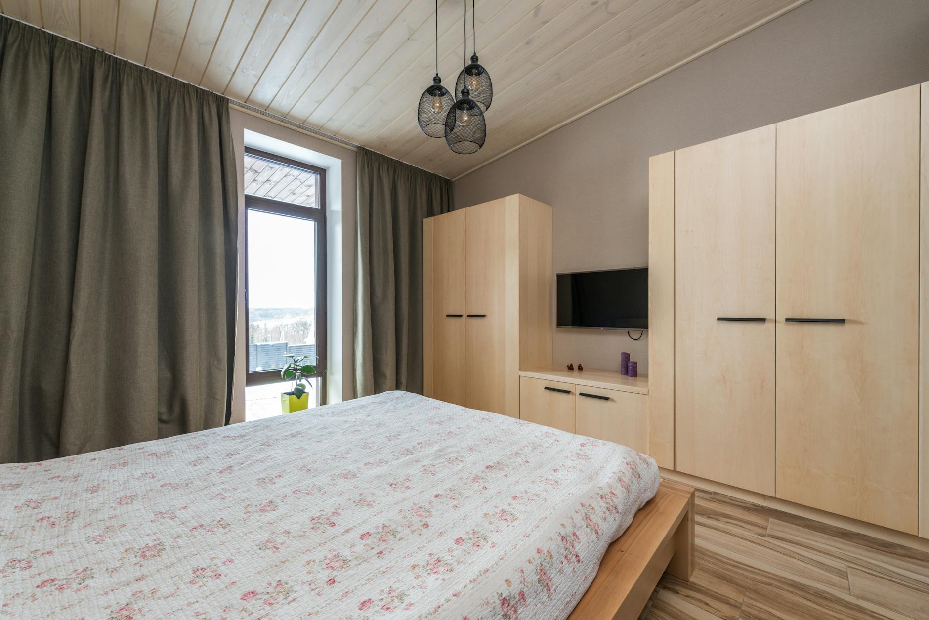Zirben-Schlafzimmer — Bild 1